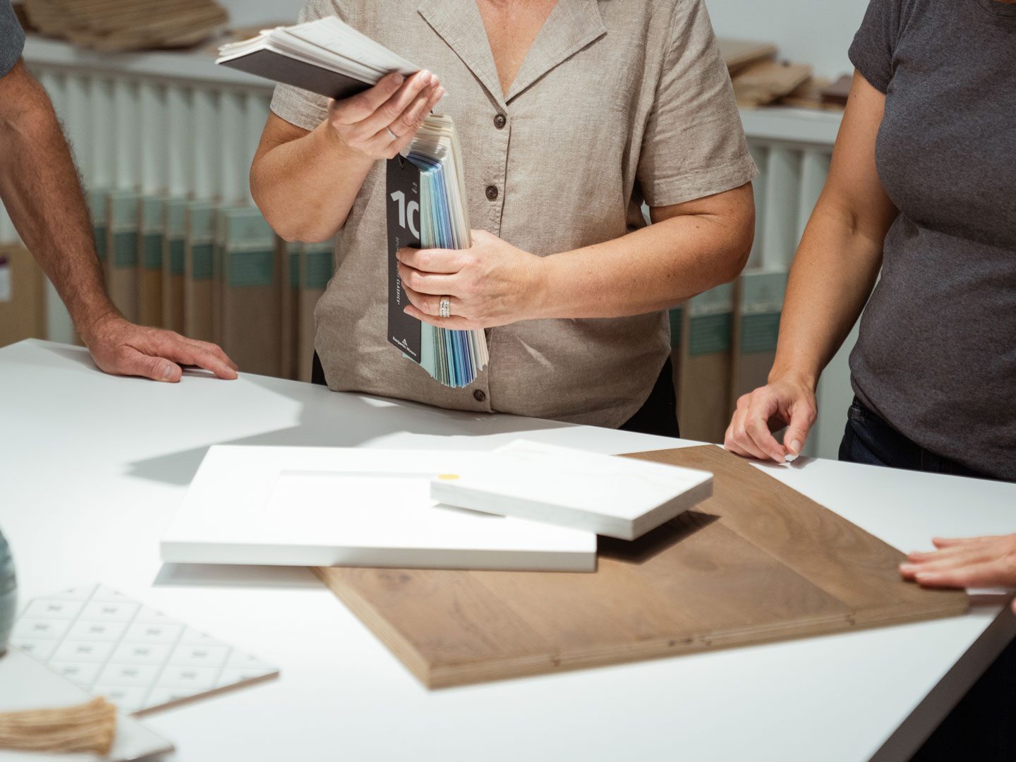 linq-flooring-tile-cabinet-countertop_design-possibilities_showroom_designer
